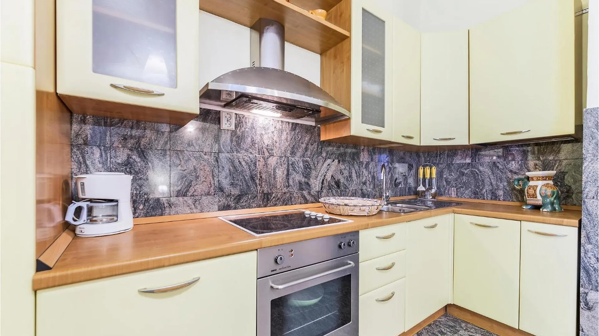 Lovely Apartment In Pula With Kitchen Croatia