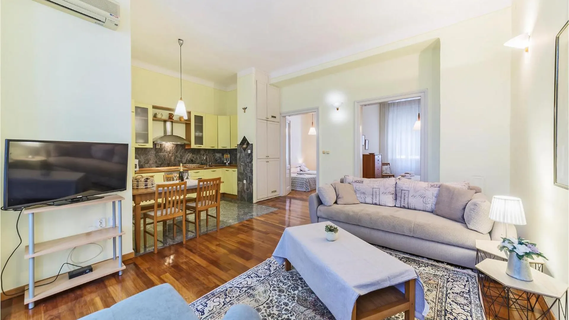 Lovely Apartment In Pula With Kitchen 0*,