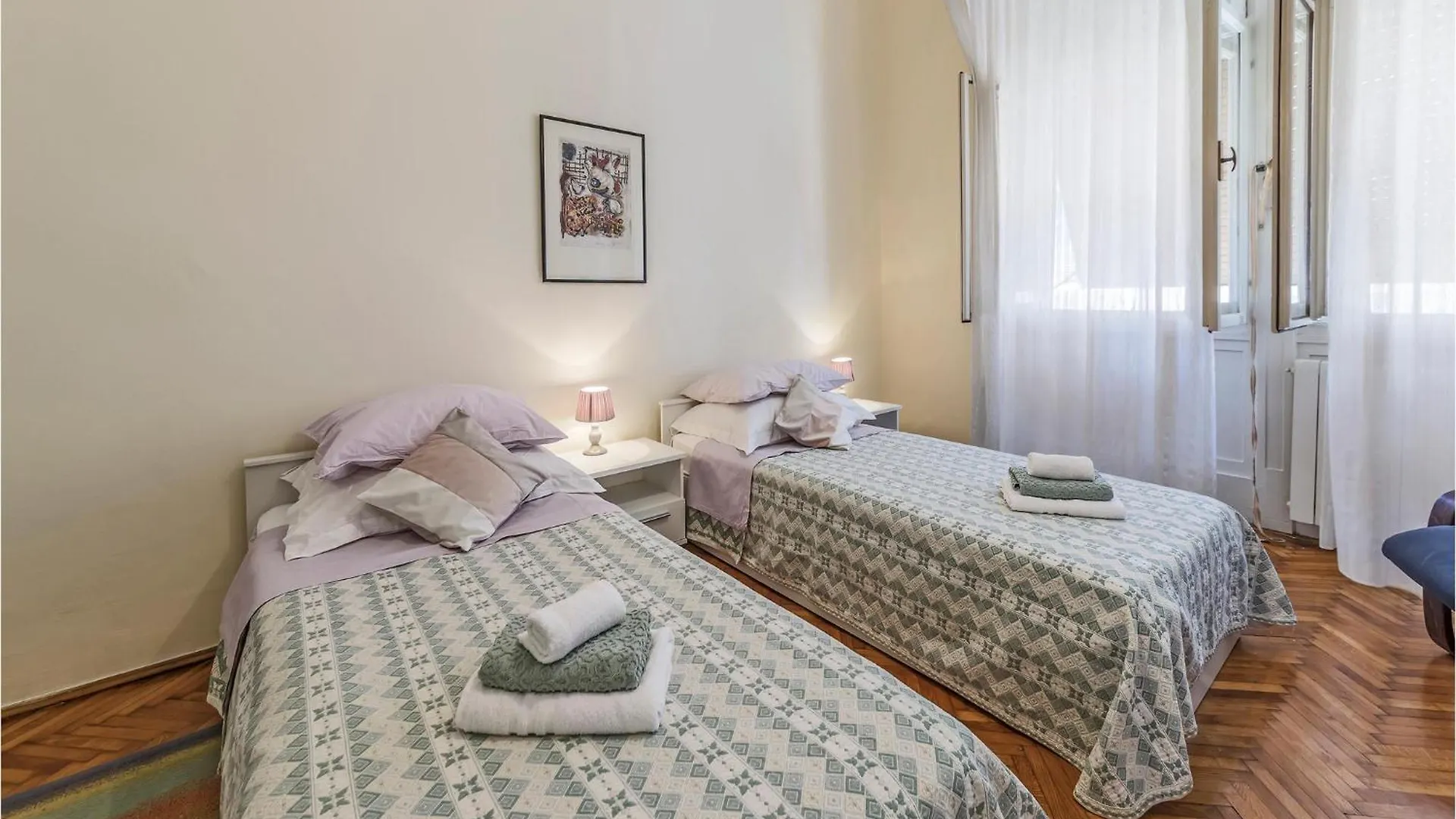 Lovely Apartment In Pula With Kitchen